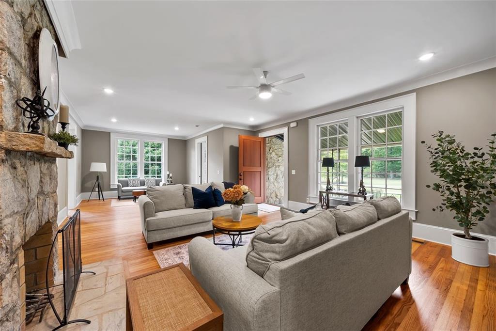 Oxford, Georgia, 30054, United States, 4 Bedrooms Bedrooms, ,2 BathroomsBathrooms,Residential,For Sale,1919715