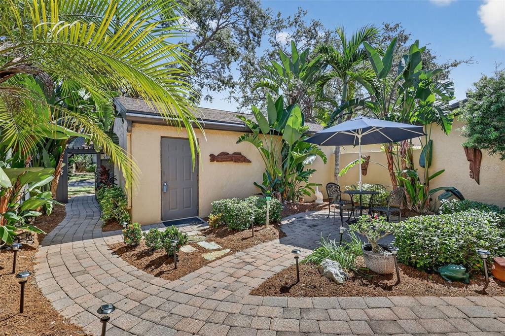 Largo, Florida, 33774, United States, 3 Bedrooms Bedrooms, ,3 BathroomsBathrooms,Residential,For Sale,1965170