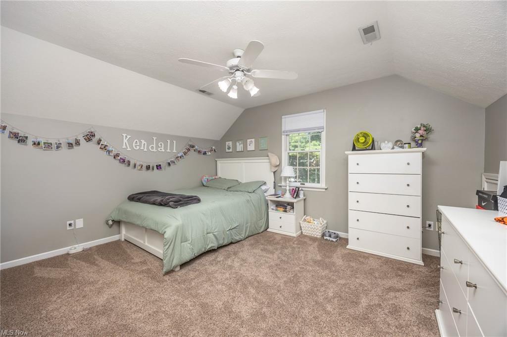 Marietta, Ohio, 45750, United States, 4 Bedrooms Bedrooms, ,5 BathroomsBathrooms,Residential,For Sale,1931542