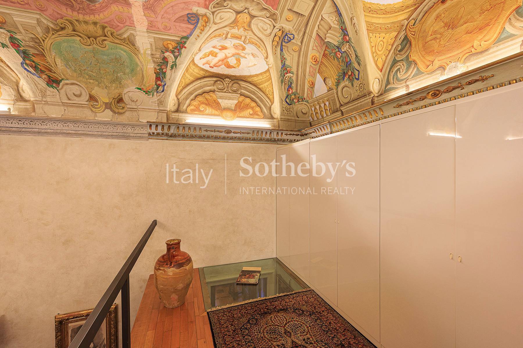  Exclusive residence with frescoes in a historic palace - 物件實景