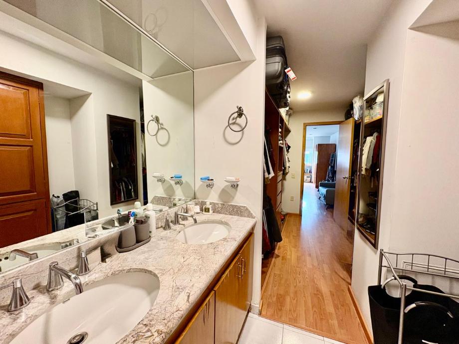 Cerrada de Tecamachalco, Miguel Hidalgo, Ciudad de México, 11650, Mexico, 3 Bedrooms Bedrooms, ,3 BathroomsBathrooms,Residential,For Sale,Cerrada de Tecamachalco,1444611