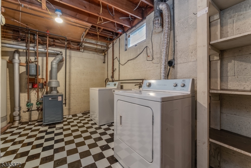 Bridgewater Twp., New Jersey, 08807, United States, 4 Bedrooms Bedrooms, ,3 BathroomsBathrooms,Residential,For Sale,1867393