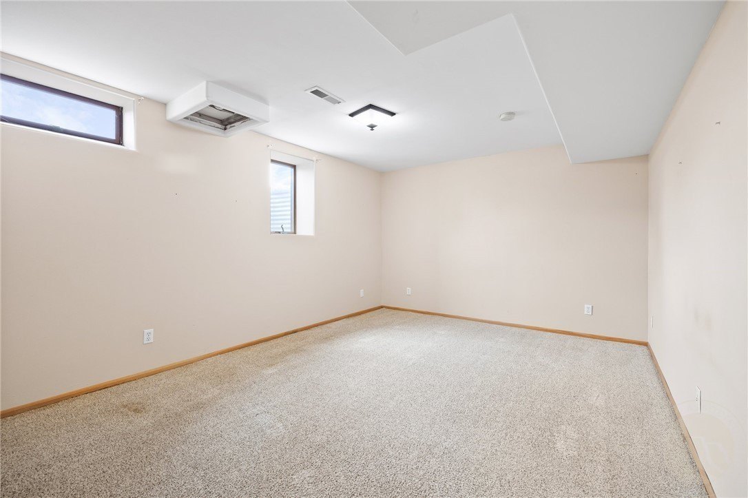 Absarokee, Montana, 59001, United States, 4 Bedrooms Bedrooms, ,4 BathroomsBathrooms,Residential,For Sale,1979121