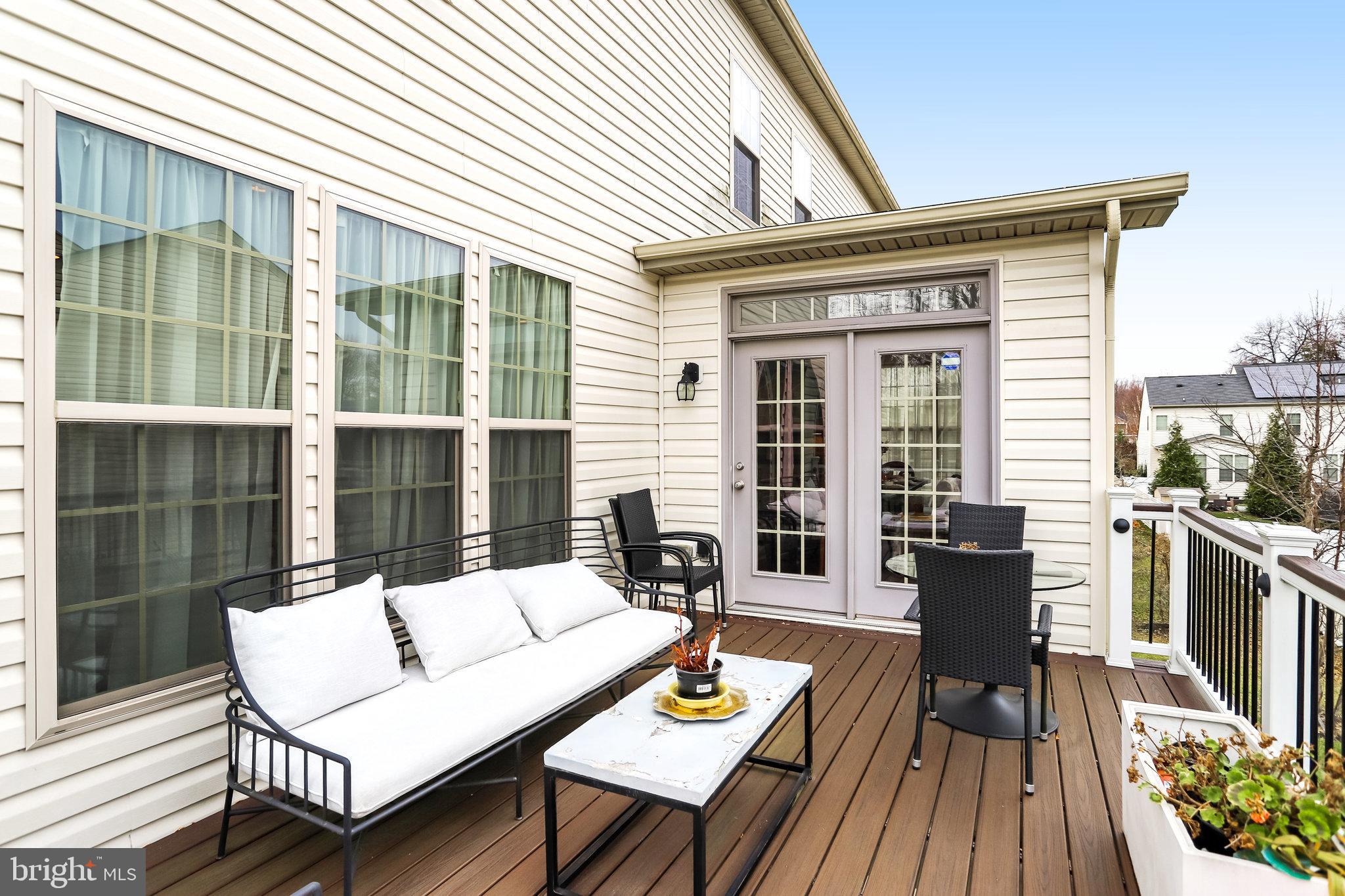 Lanham, Maryland, 20706, United States, 6 Bedrooms Bedrooms, ,5 BathroomsBathrooms,Residential,For Sale,2002849