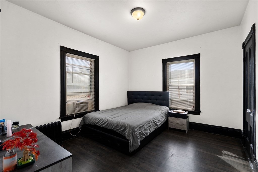 Southbridge, Massachusetts, 01550, United States, 7 Bedrooms Bedrooms, ,4 BathroomsBathrooms,Residential,For Sale,1990940