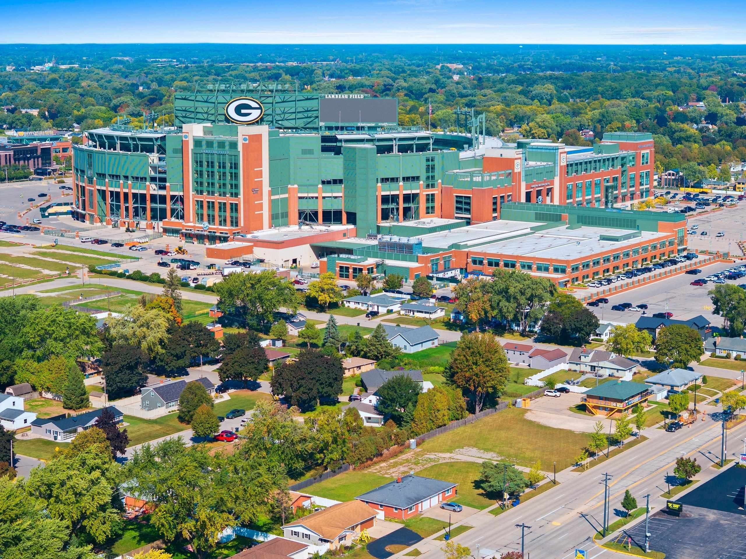 GREEN BAY, Wisconsin, 54304-4417, United States, 4 Bedrooms Bedrooms, ,2 BathroomsBathrooms,Residential,For Sale,1978060