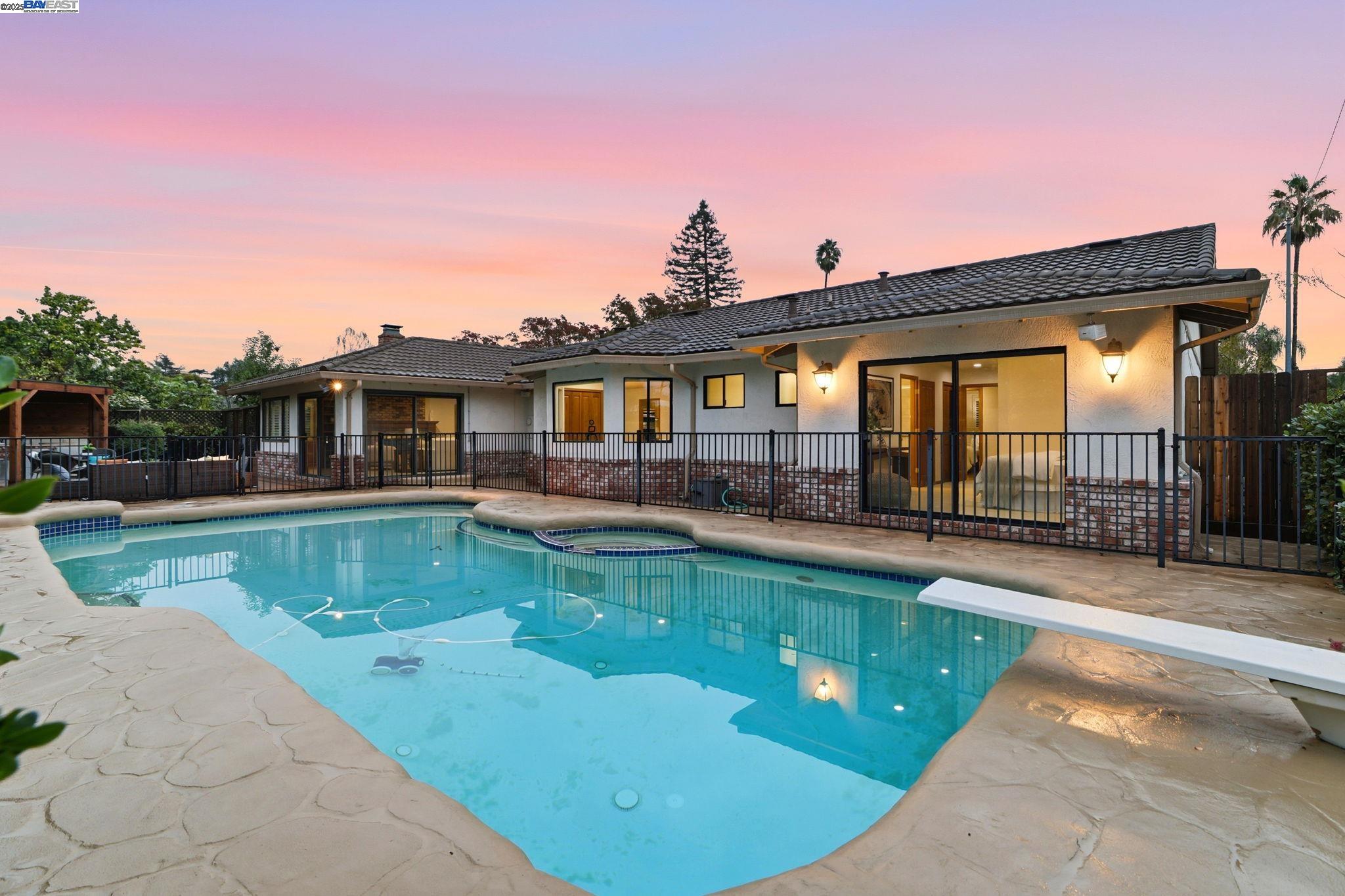 Fremont, California, 94536, United States, 3 Bedrooms Bedrooms, ,2 BathroomsBathrooms,Residential,For Sale,1992910