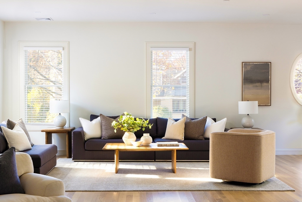 Brookline, Massachusetts, 02446, United States, 5 Bedrooms Bedrooms, ,5 BathroomsBathrooms,Residential,For Sale,1997536