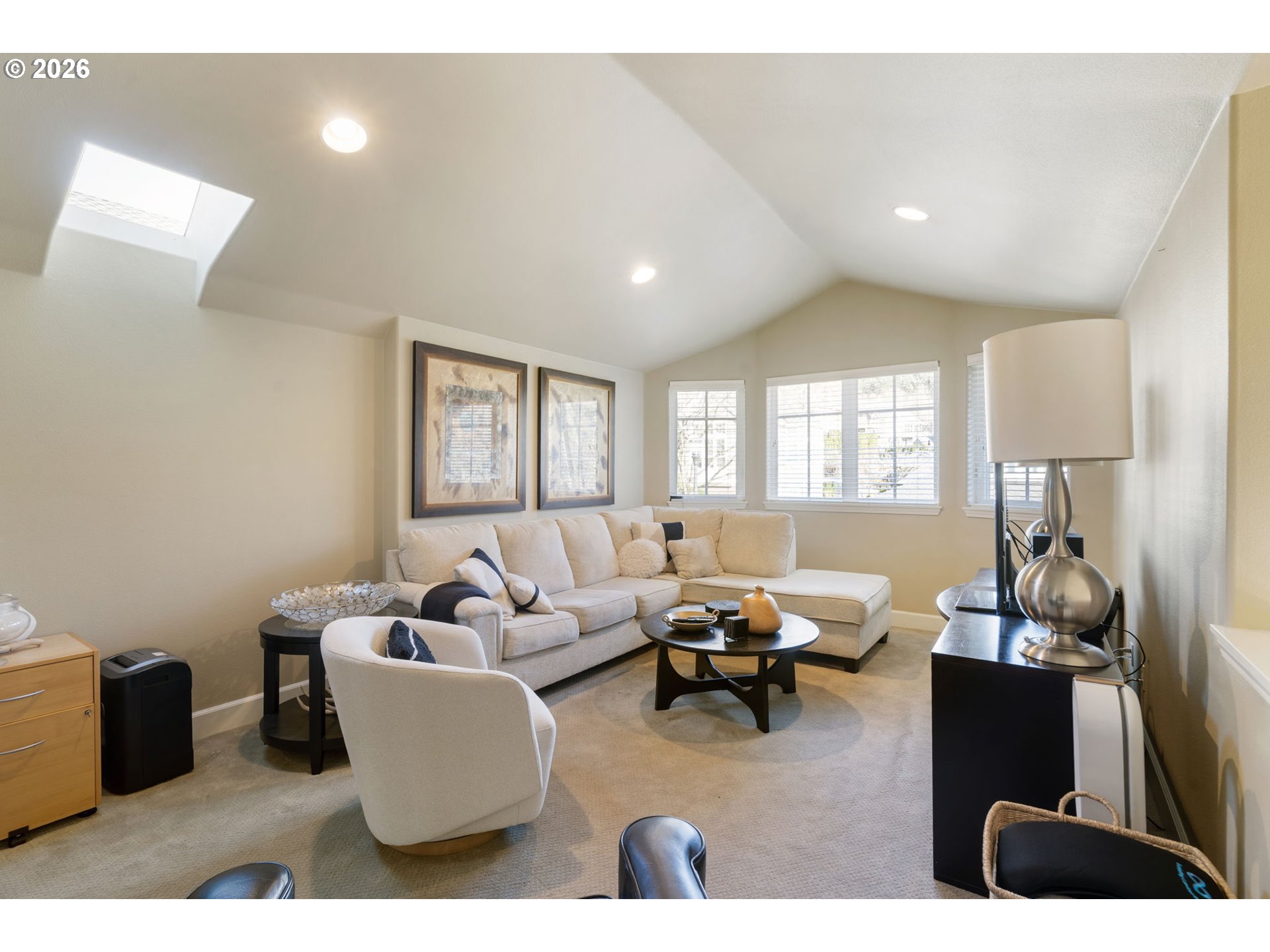 Portland, Oregon, 97229, United States, 2 Bedrooms Bedrooms, ,2 BathroomsBathrooms,Residential,For Sale,2016039