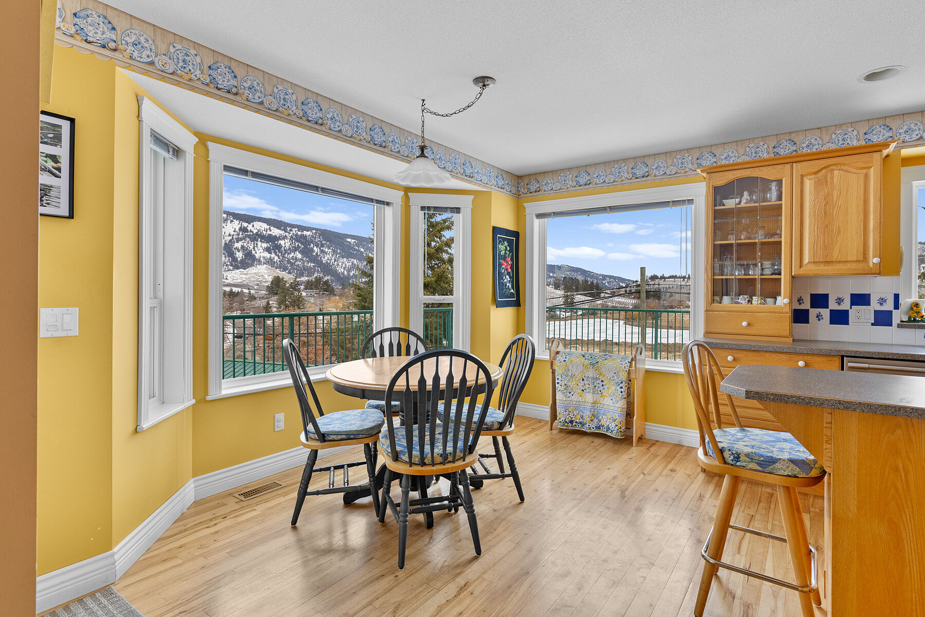  Charming Lakeview Rancher - 物件實景
