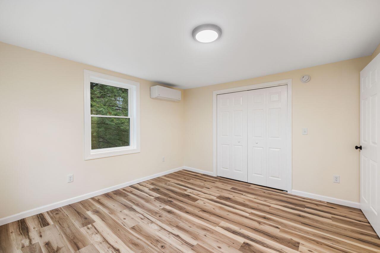 Casco, Maine, 04015, United States, 3 Bedrooms Bedrooms, ,5 BathroomsBathrooms,Residential,For Sale,2001972