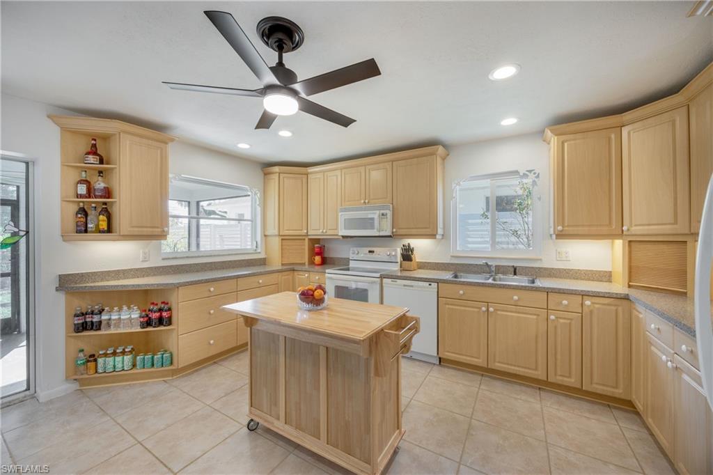 Naples, Florida, 34108, United States, 4 Bedrooms Bedrooms, ,2 BathroomsBathrooms,Residential,For Sale,1996905