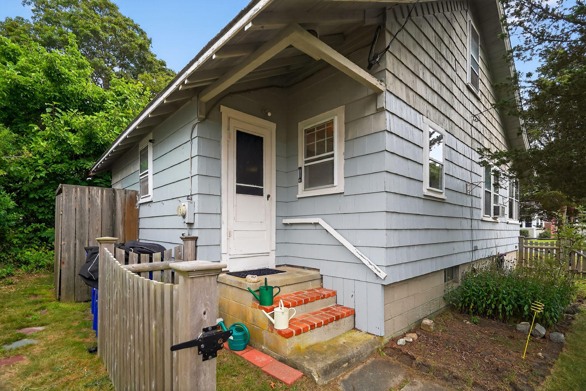 Pocasset, Massachusetts, 02559, United States, 3 Bedrooms Bedrooms, ,1 BathroomBathrooms,Residential,For Sale,1911453