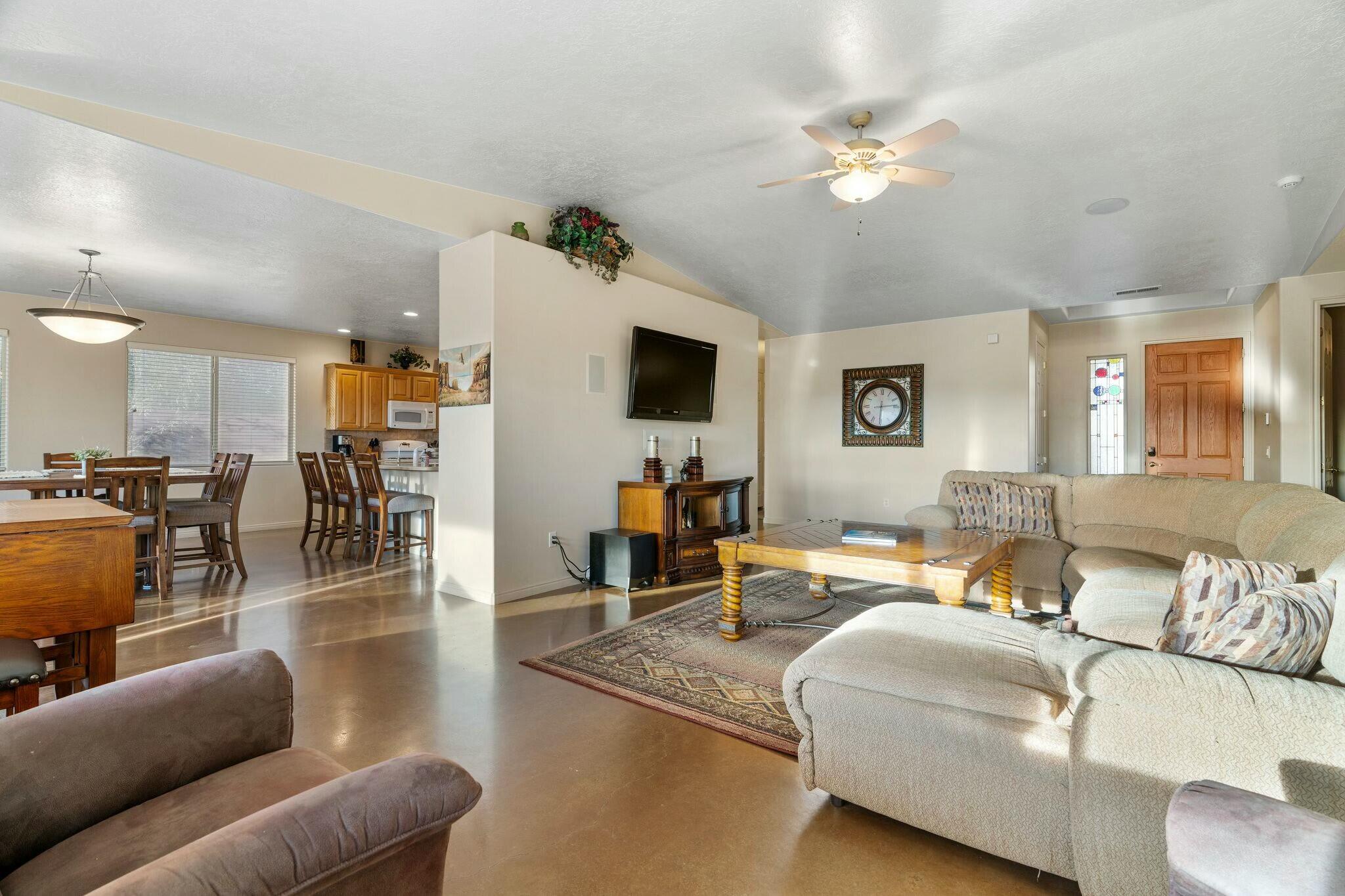 Washington, Utah, 84780, United States, 4 Bedrooms Bedrooms, ,Residential,For Sale,1695747