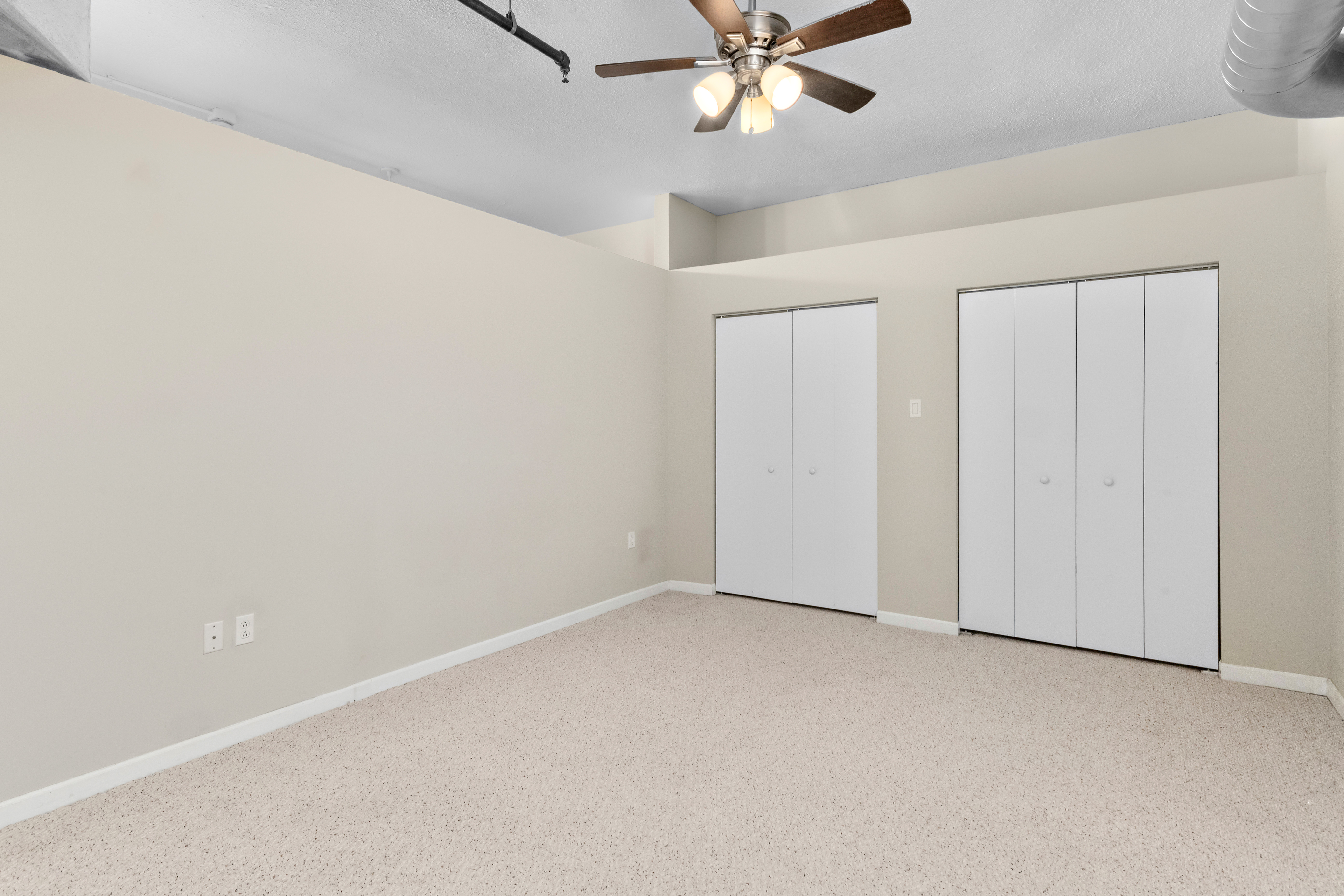  Stylish 2-Bed Loft in Downtown St. Louis with City Views - 物件實景