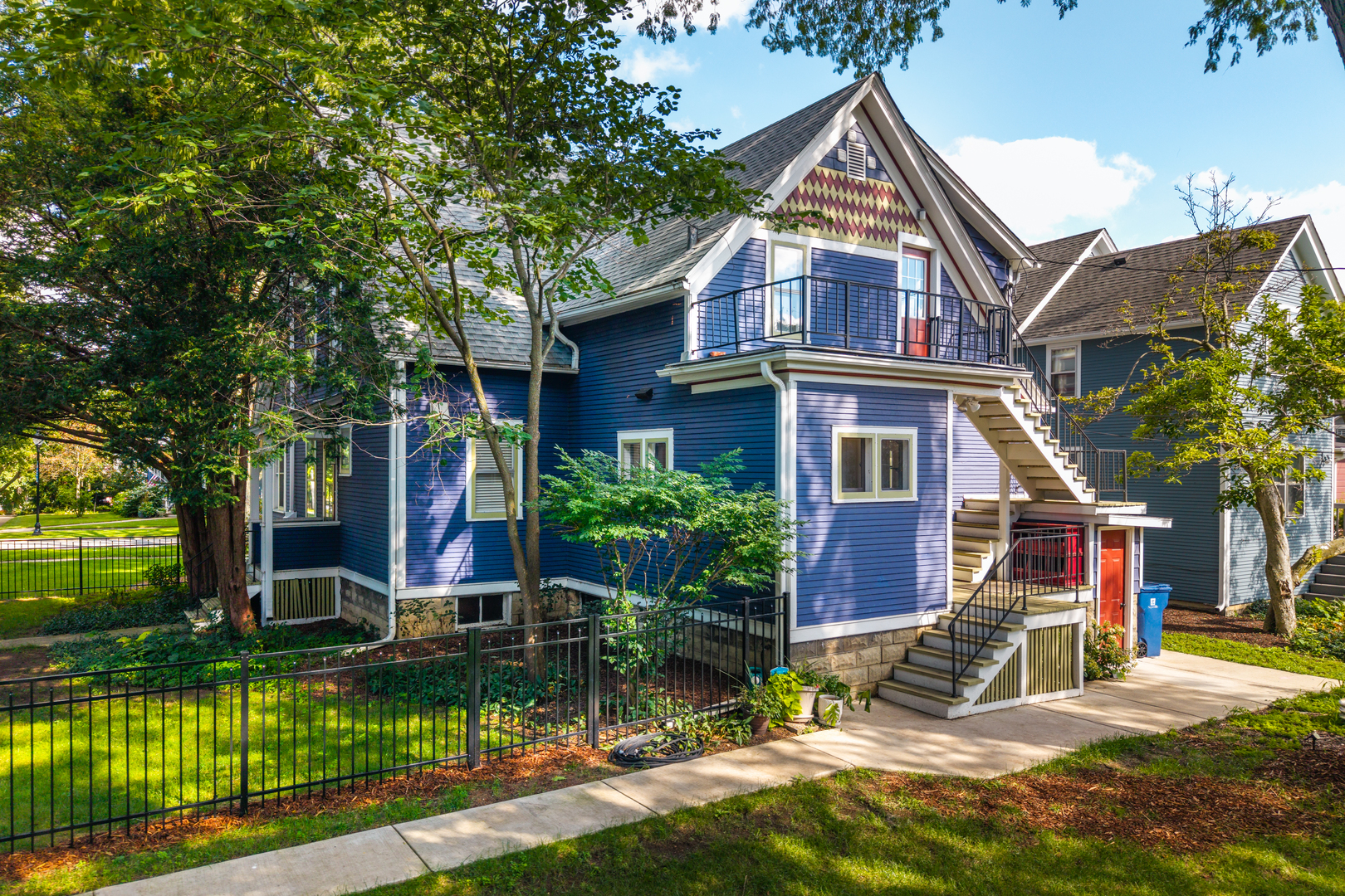 Naperville, Illinois, 60540, United States, 4 Bedrooms Bedrooms, ,3 BathroomsBathrooms,Residential,For Sale,1989489