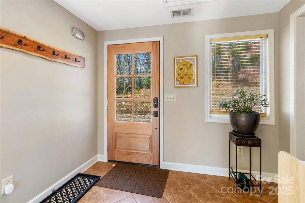 Nebo, North Carolina, 28761, United States, 3 Bedrooms Bedrooms, ,2 BathroomsBathrooms,Residential,For Sale,1999894