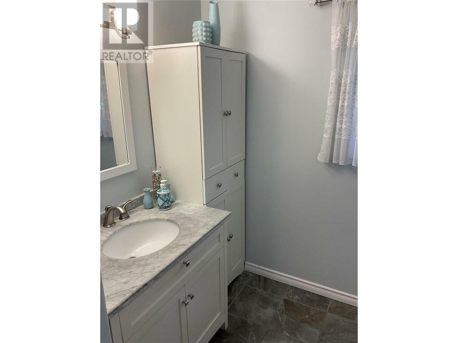 BURTON, British Columbia, V0G 1E0, CA, 4 Bedrooms Bedrooms, ,3 BathroomsBathrooms,Residential,For Sale,1836821