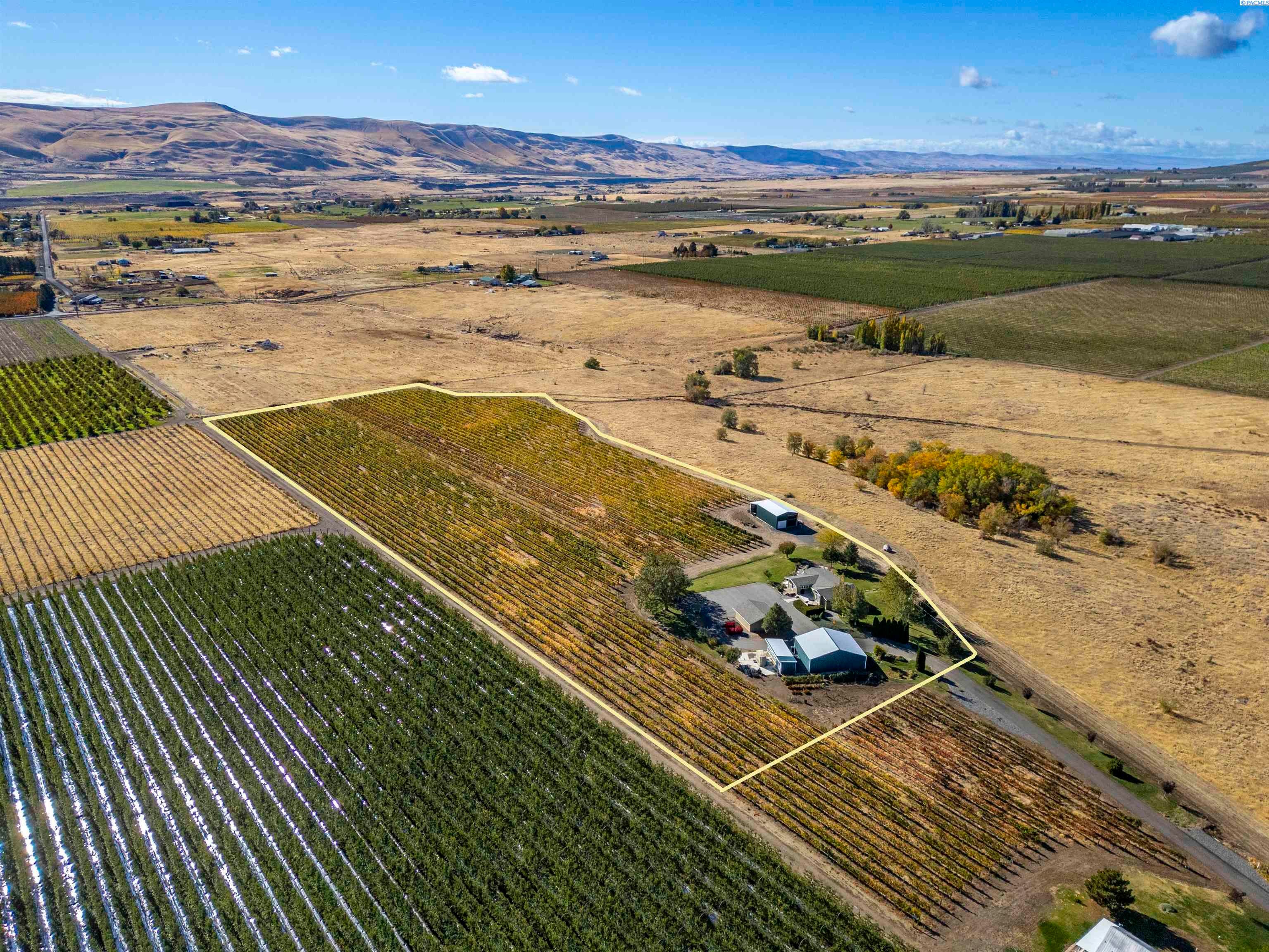 Benton City, Washington, 99320, United States, 3 Bedrooms Bedrooms, ,2 BathroomsBathrooms,Residential,For Sale,1992566