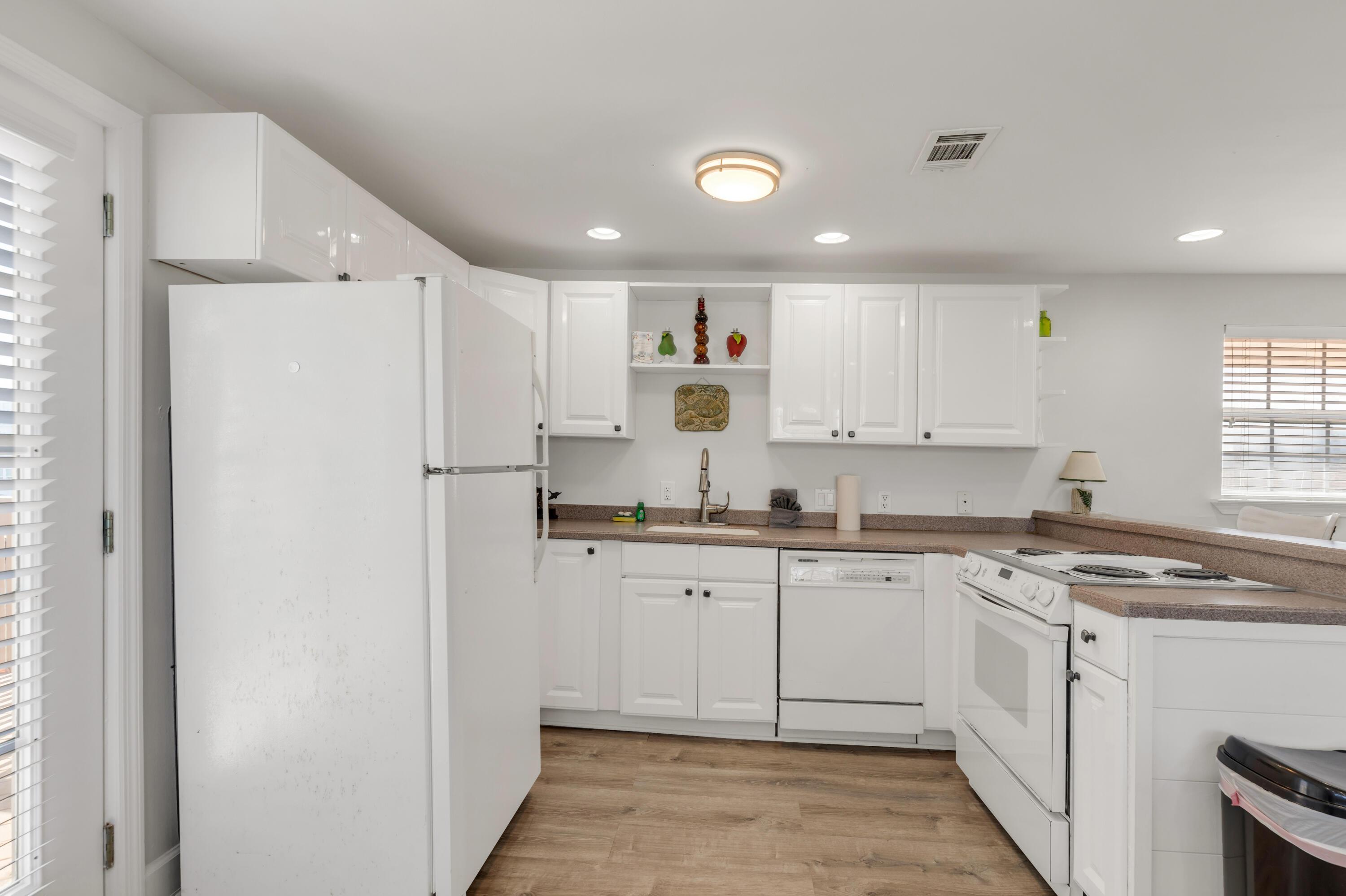 Destin, Florida, 32541, United States, 6 Bedrooms Bedrooms, ,6 BathroomsBathrooms,Residential,For Sale,1996385
