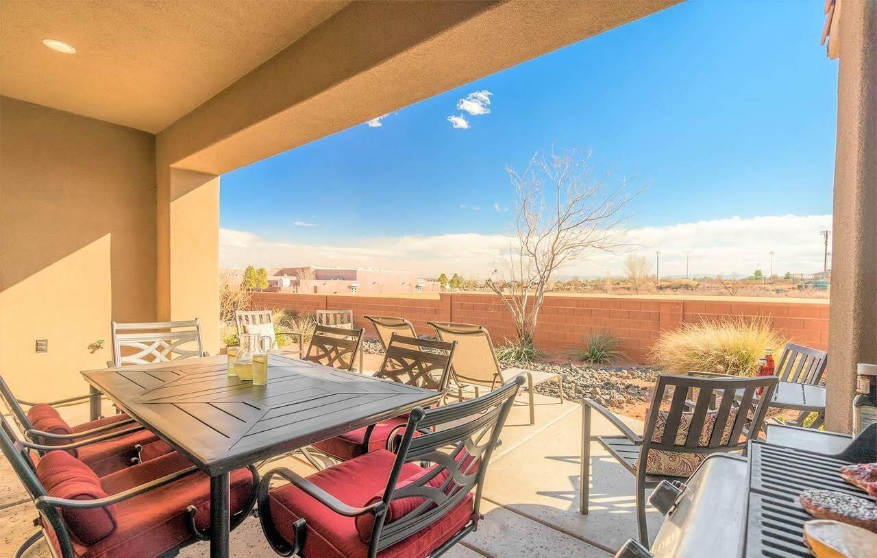 Santa Clara, Utah, 84765, United States, 3 Bedrooms Bedrooms, ,4 BathroomsBathrooms,Residential,For Sale,1981365