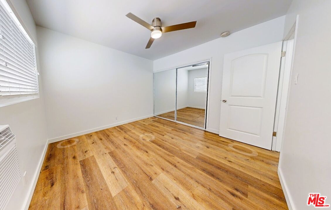 Los Angeles, California, 90066, United States, 4 Bedrooms Bedrooms, ,Residential,For Sale,1991184