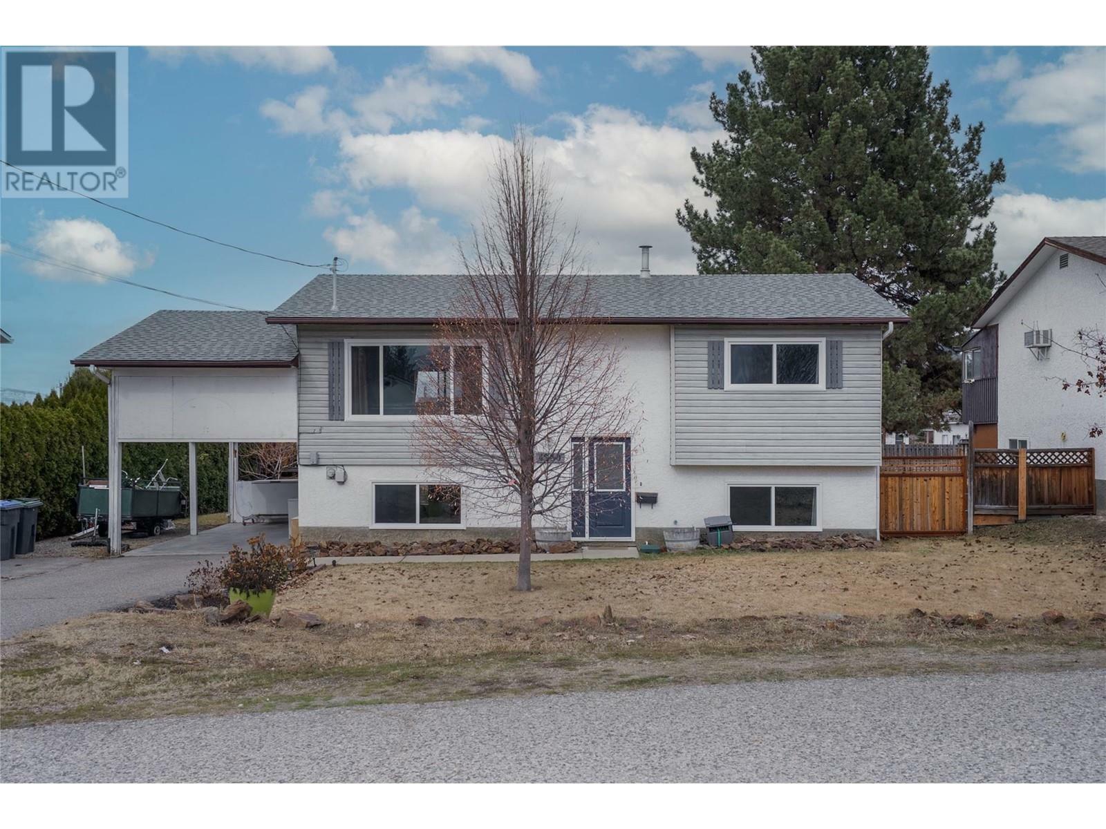 KELOWNA, British Columbia, V1X 6M4, CA, 3 Bedrooms Bedrooms, ,2 BathroomsBathrooms,Residential,For Sale,1836939