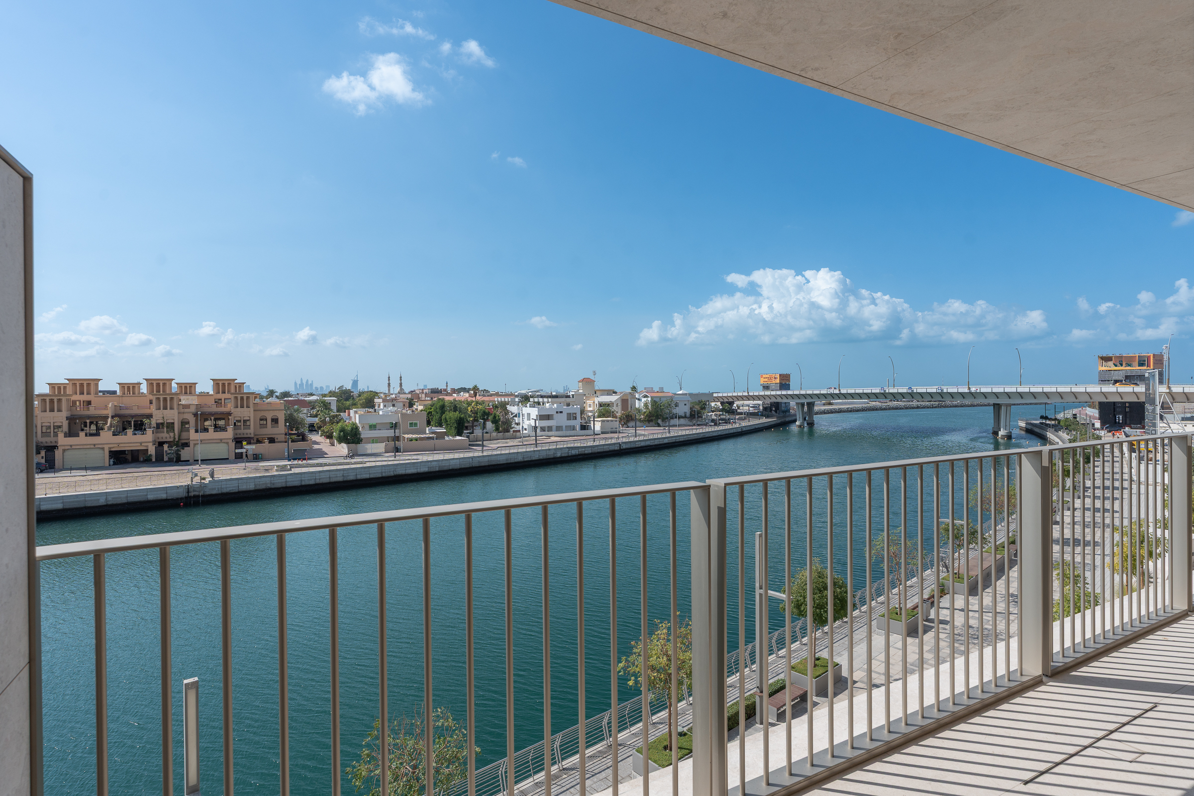  Exclusive Resale Apartment with Canal Views - 物件實景