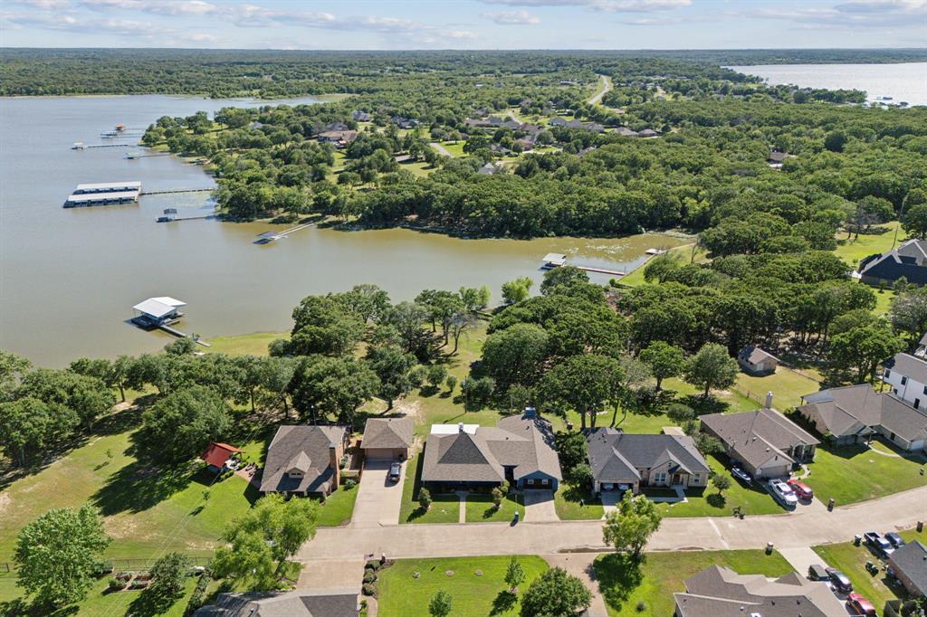 Quinlan, Texas, 75474, United States, 5 Bedrooms Bedrooms, ,3 BathroomsBathrooms,Residential,For Sale,1828402