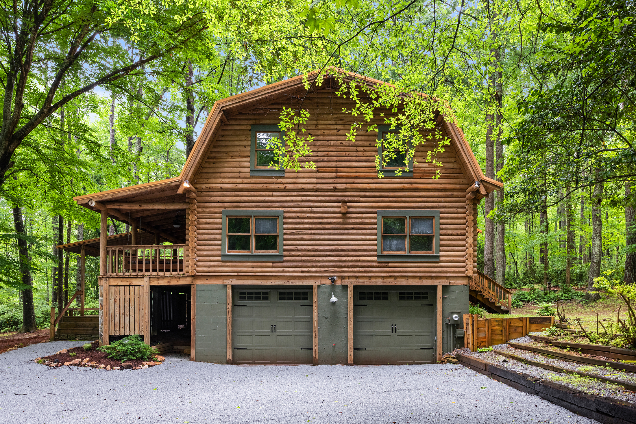  Charming, Private Cabin Overlooking Lake Coweta - 物件實景