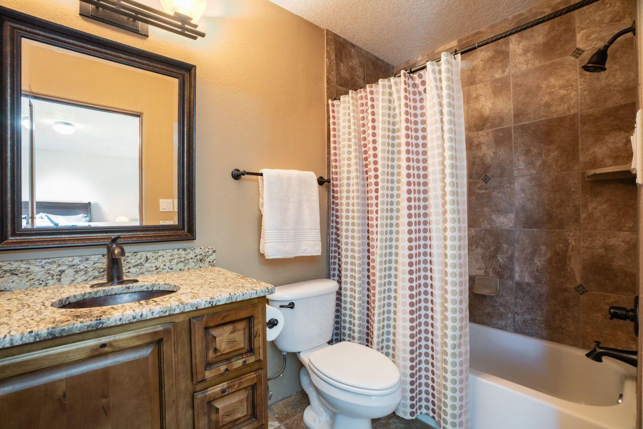 Albuquerque, New Mexico, 87114, United States, 5 Bedrooms Bedrooms, ,4 BathroomsBathrooms,Residential,For Sale,1890374