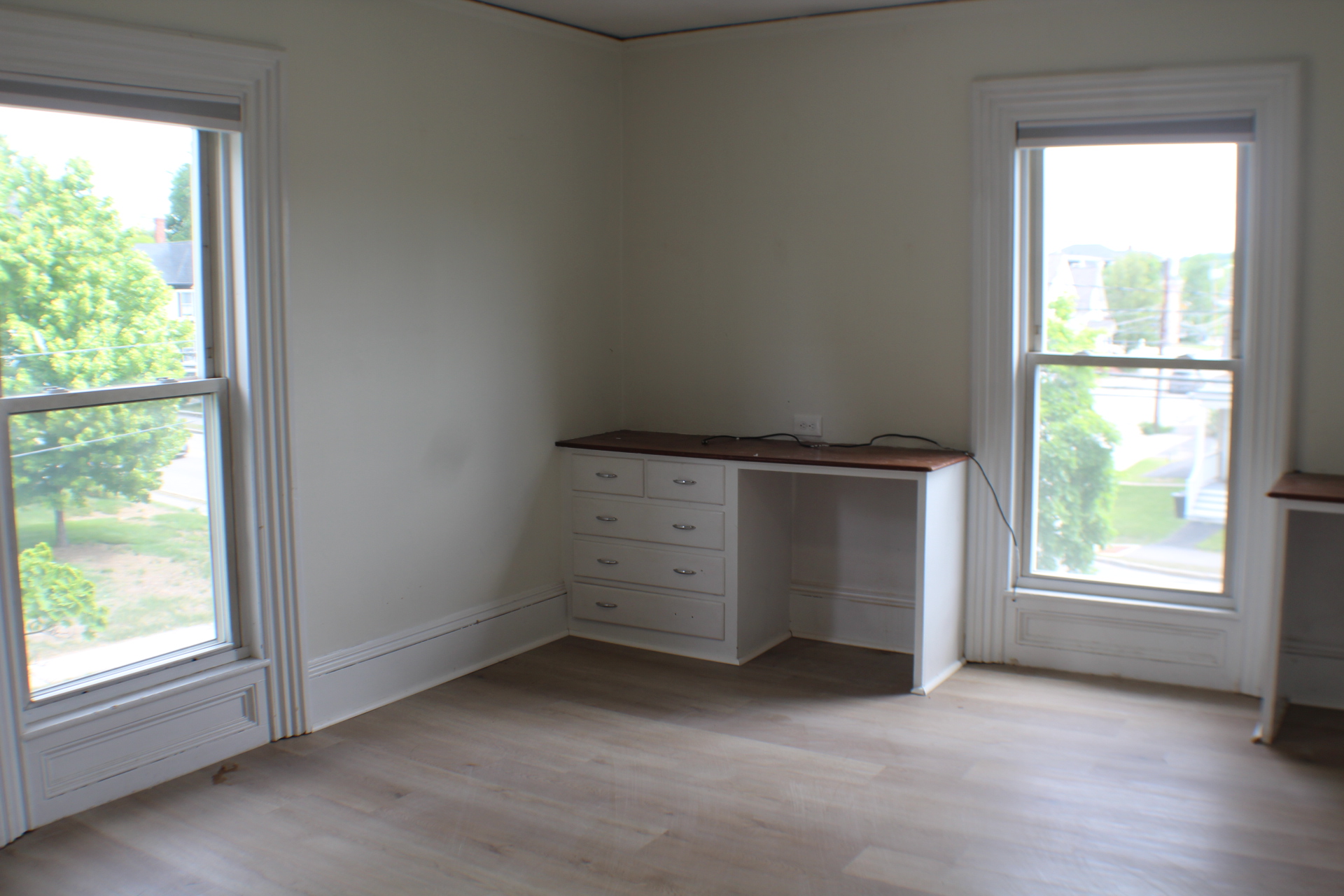Concord, New Hampshire, 03301, United States, 7 Bedrooms Bedrooms, ,3 BathroomsBathrooms,Residential,For Sale,2048587