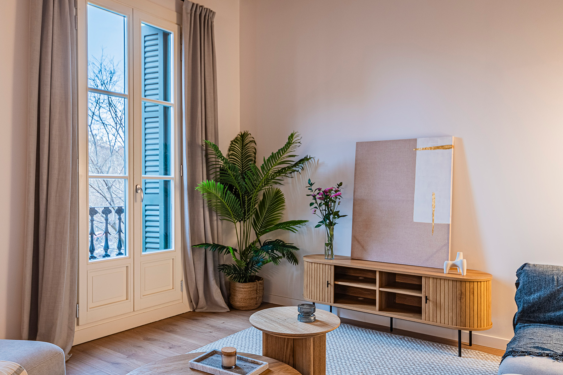  Renovated corner apartment with lots of natural light - 物件實景
