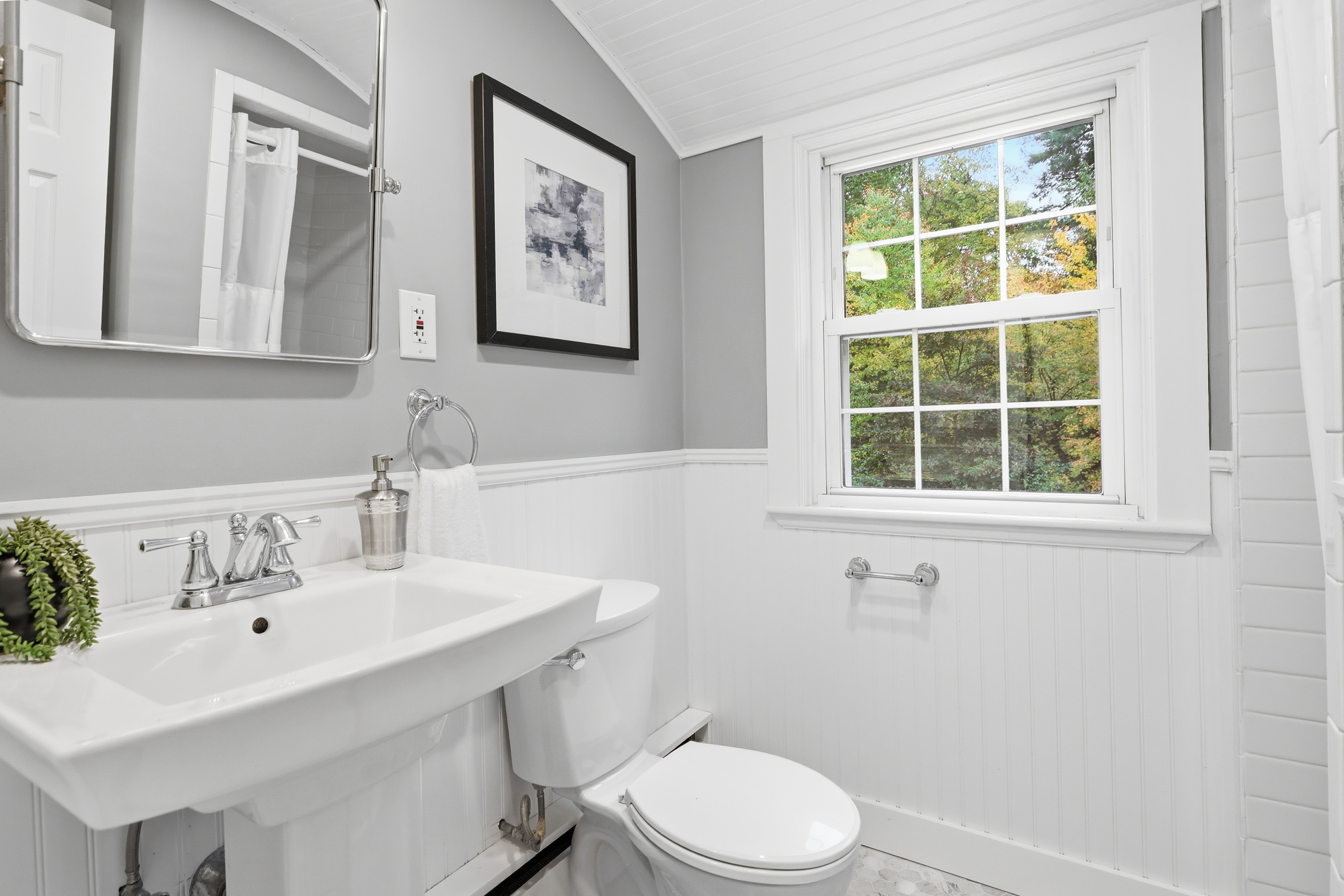  21 Curve Street, Bedford, MA 01730 - 物件實景