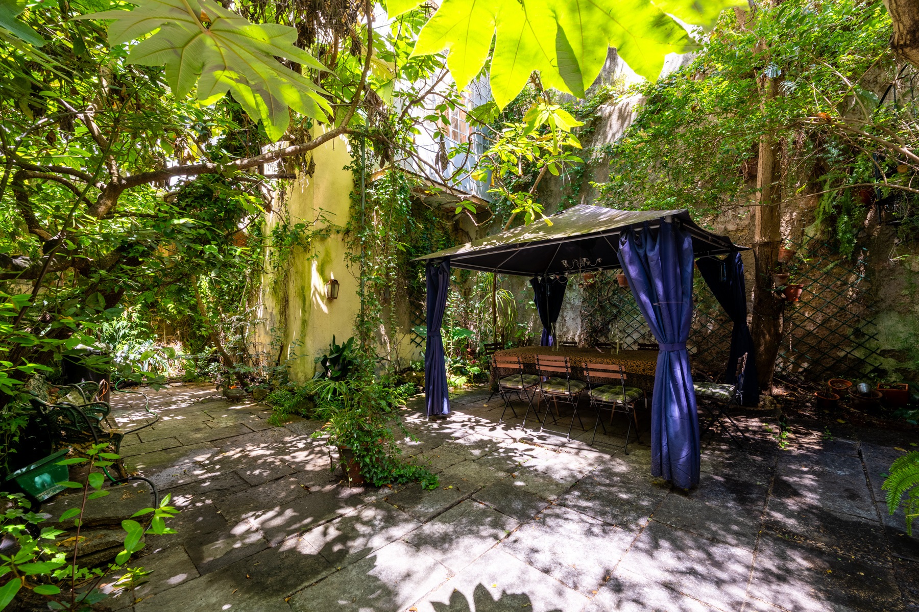  House, 10 bedrooms, for Sale - 物件實景