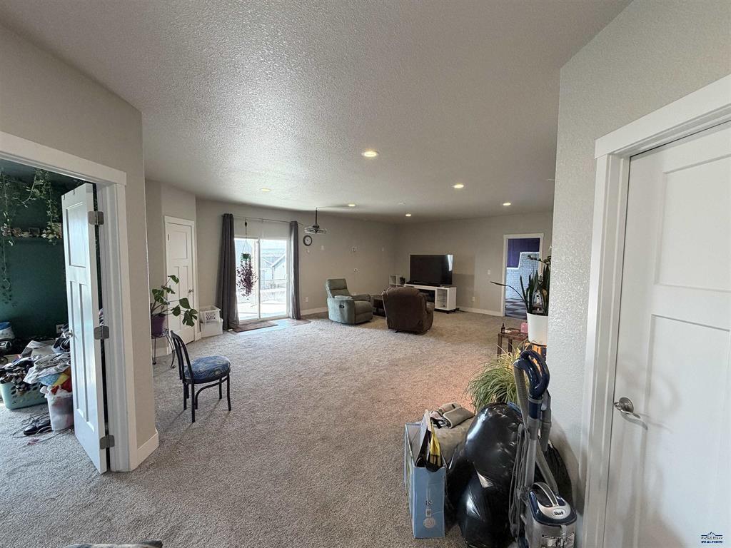 Rapid City, South Dakota, 57703, United States, 4 Bedrooms Bedrooms, ,3 BathroomsBathrooms,Residential,For Sale,1974853