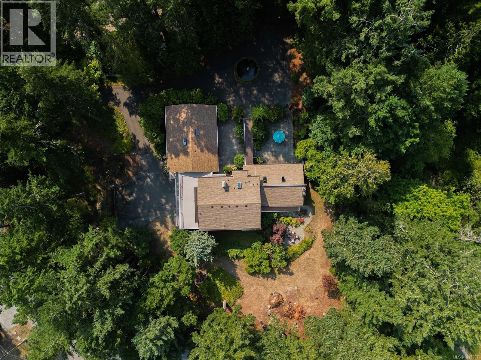 NORTH SAANICH, British Columbia, V8L 5L5, CA, 5 Bedrooms Bedrooms, ,4 BathroomsBathrooms,Residential,For Sale,1946996