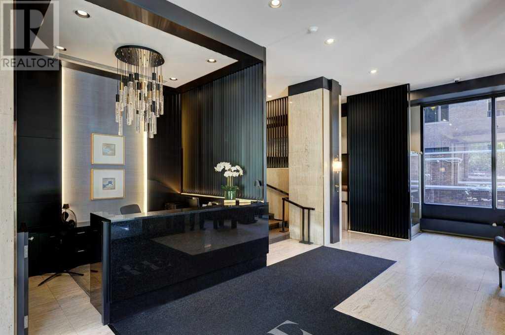CALGARY, Alberta, T2P 3R8, CA, 2 Bedrooms Bedrooms, ,2 BathroomsBathrooms,Residential,For Sale,1908655