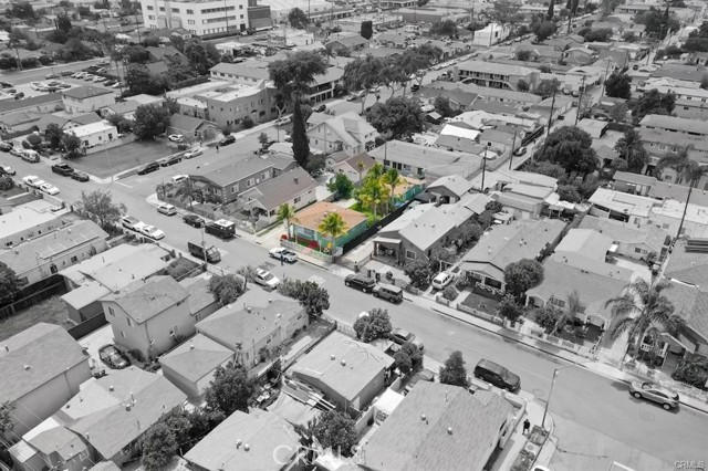 Huntington Park, California, 90255, United States, 4 Bedrooms Bedrooms, ,Residential,For Sale,1836286