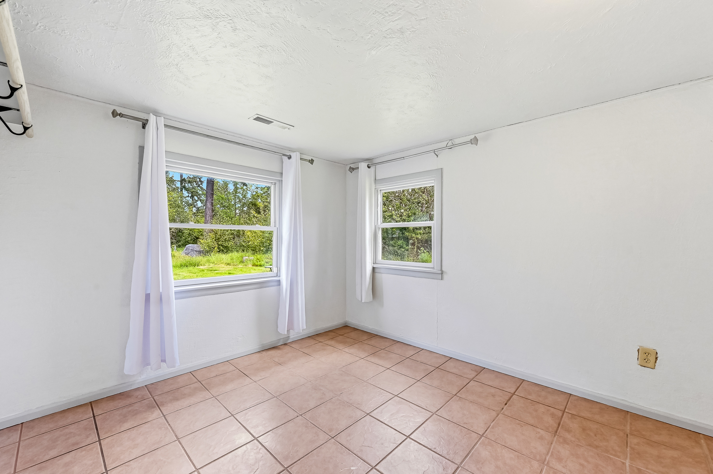  1805 80th St E, Tacoma, WA 98404 - 物件實景