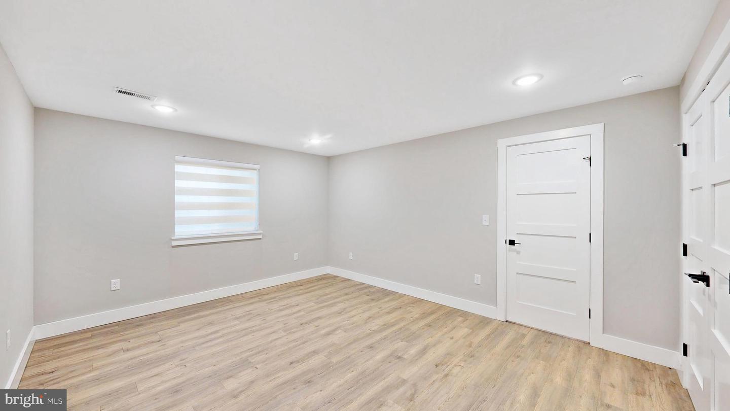 LEWES, Delaware, 19958, United States, 5 Bedrooms Bedrooms, ,7 BathroomsBathrooms,Residential,For Sale,1989878