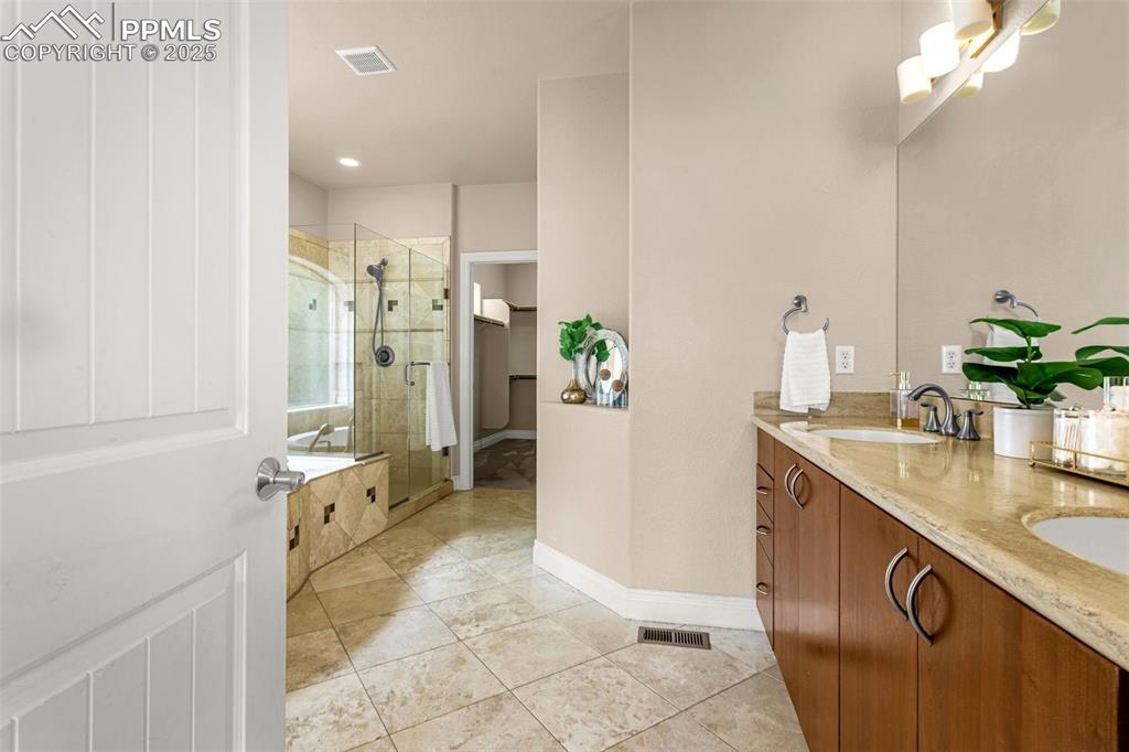 Colorado Springs, Colorado, 80921, United States, 4 Bedrooms Bedrooms, ,3 BathroomsBathrooms,Residential,For Sale,1901229