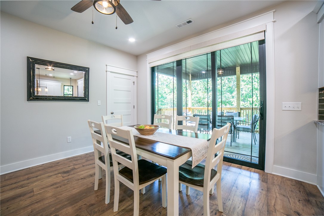 Bella Vista, Arkansas, 72714, United States, 3 Bedrooms Bedrooms, ,3 BathroomsBathrooms,Residential,For Sale,1959156