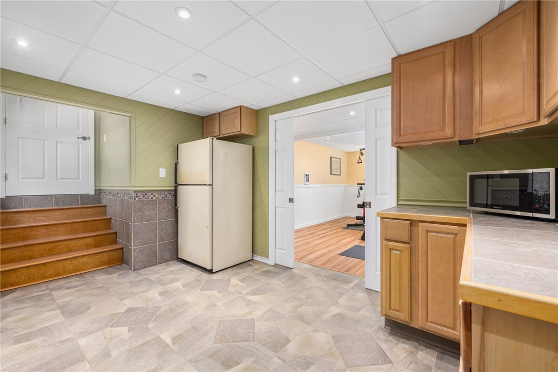 North Kingstown, Rhode Island, 02874, United States, 3 Bedrooms Bedrooms, ,2 BathroomsBathrooms,Residential,For Sale,1906008