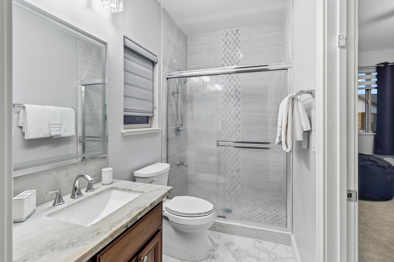 Elk Grove, California, 95757, United States, 5 Bedrooms Bedrooms, ,5 BathroomsBathrooms,Residential,For Sale,2001811