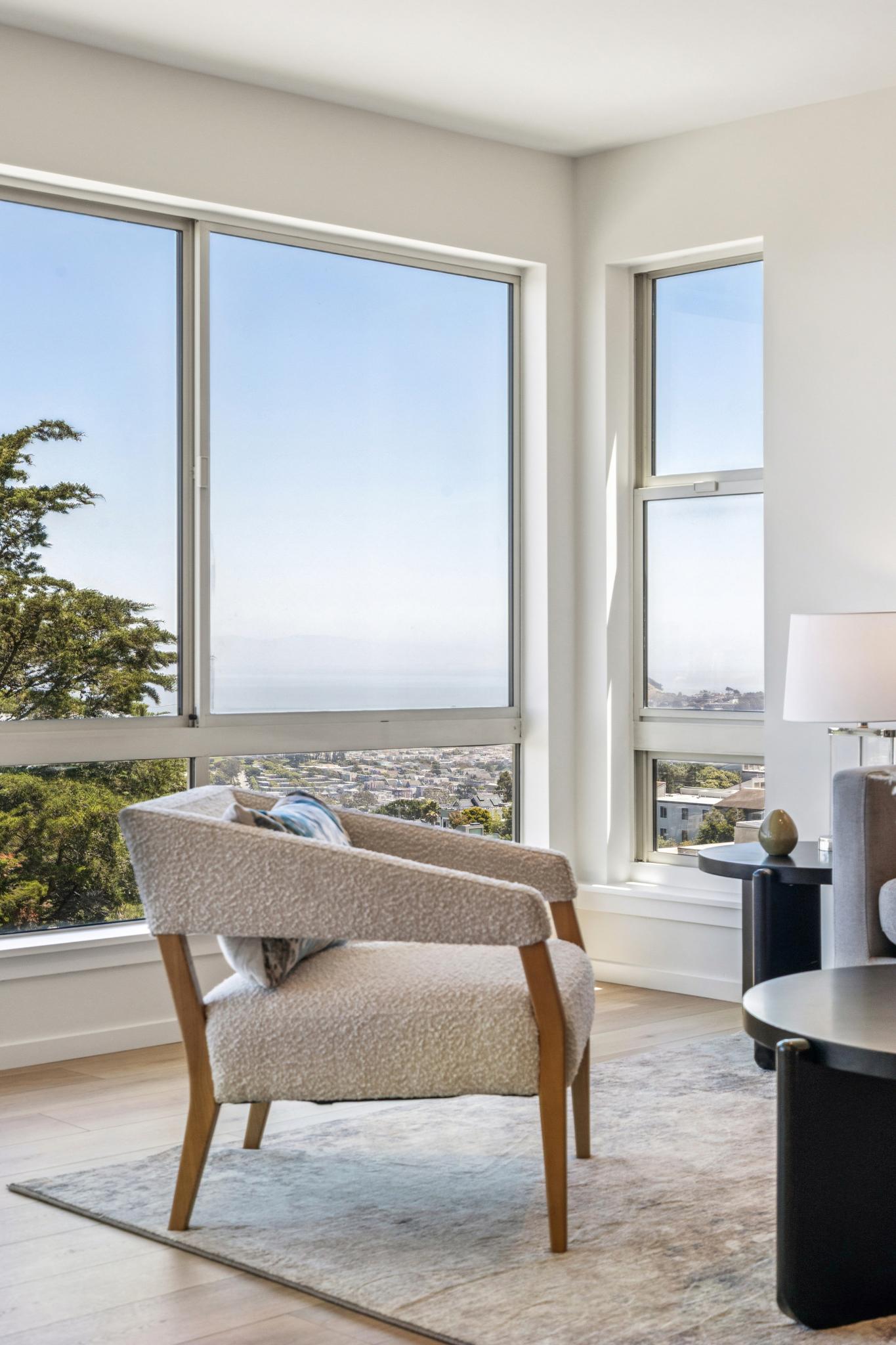  Top floor panoramic view remodeled condo - 物件實景