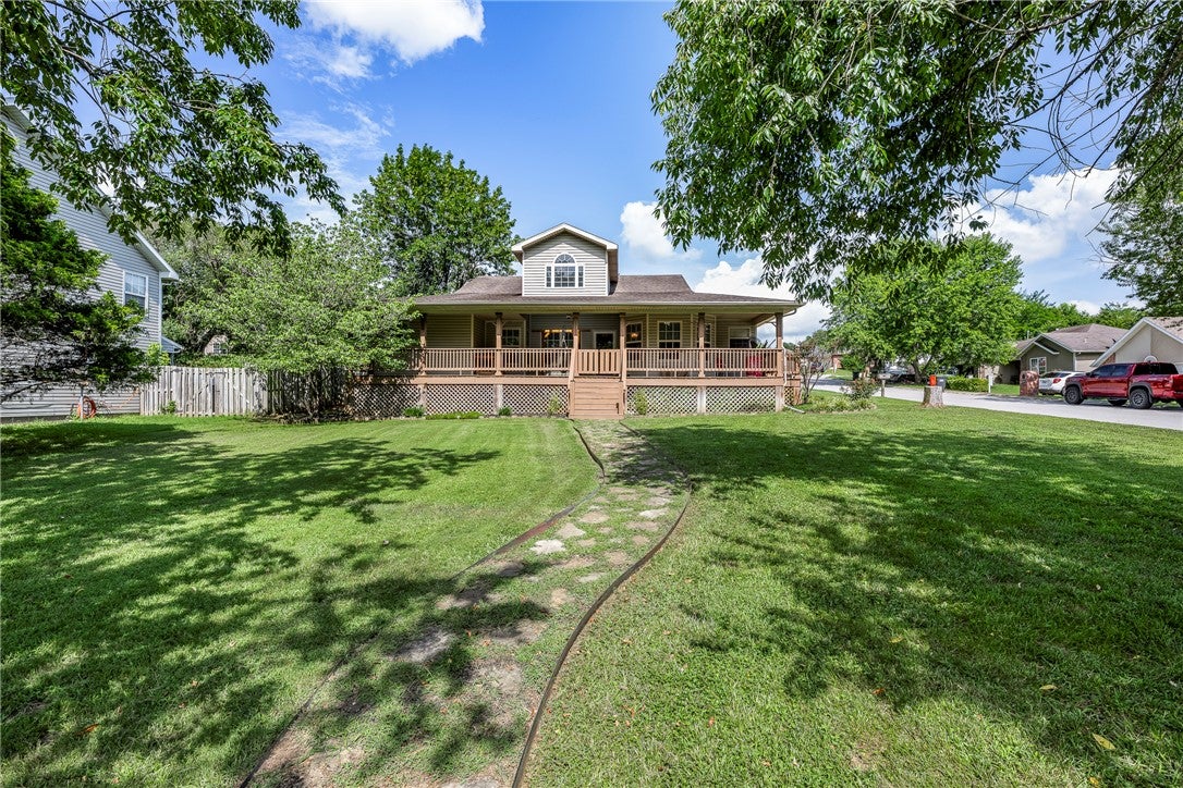 Lakeshore Dr, Springdale, AR 72764