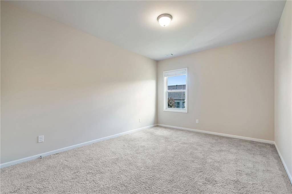 Cumming, Georgia, 30040, United States, 5 Bedrooms Bedrooms, ,4 BathroomsBathrooms,Residential,For Sale,1979728