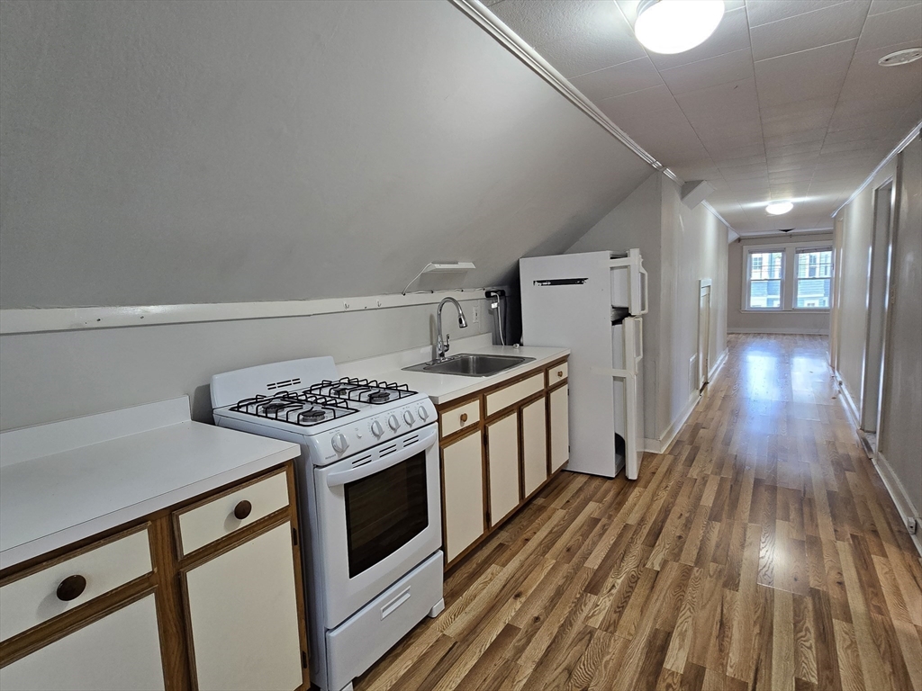 Cambridge, Massachusetts, 02138, United States, 6 Bedrooms Bedrooms, ,3 BathroomsBathrooms,Residential,For Sale,2000907