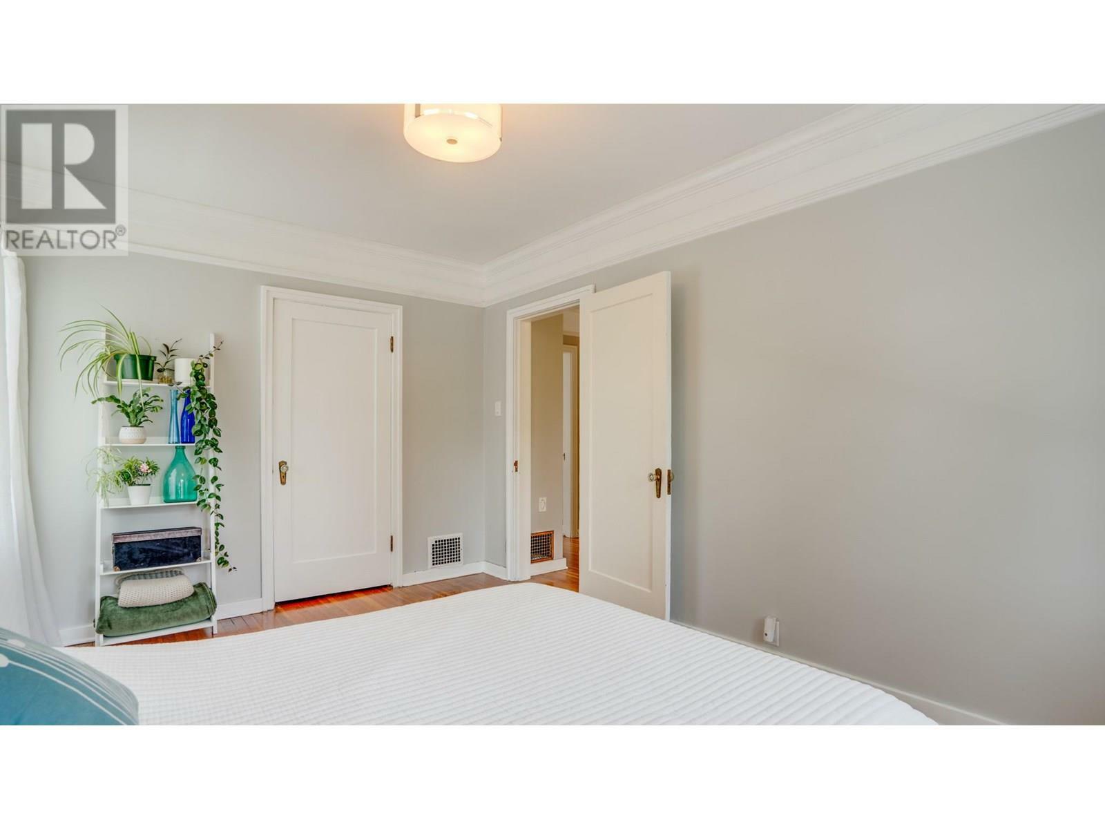 VERNON, British Columbia, V1T 1J7, CA, 5 Bedrooms Bedrooms, ,2 BathroomsBathrooms,Residential,For Sale,1865699